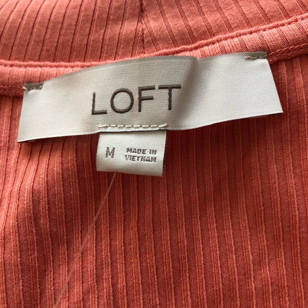 Loft gorgeous coral shirt - Picture 6 of 10
